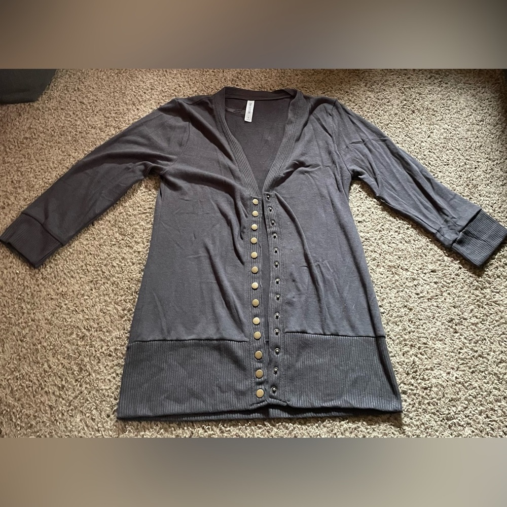 Zenanas Outfitters Gray Snap Down Cardigan L